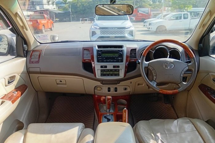 TOYOTA 4WD 2005 2.7V AT FORTUNER BROWN  9339 full