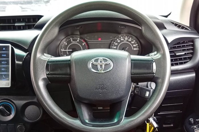 REVO 2WD 2018 2.4J MT SMART CAB SILVER  9883 full