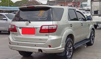 TOYOTA 4WD 2010 3.0V AT FORTUNER SILVER  6765 full