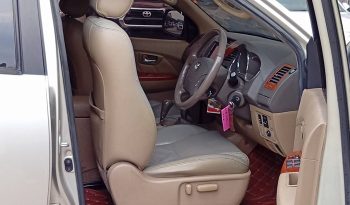 TOYOTA 4WD 2010 3.0V AT FORTUNER SILVER  6765 full