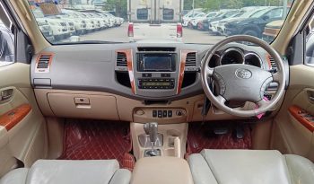 TOYOTA 4WD 2010 3.0V AT FORTUNER SILVER  6765 full