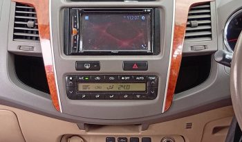 TOYOTA 4WD 2010 3.0V AT FORTUNER SILVER  6765 full