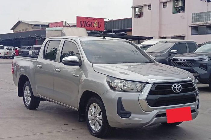 REVO 2WD 2021 2.4 MID MT DOUBLE CAB SILVER  7613 full