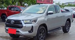 REVO 4WD 2022 2.4MID MT SMART CAB SILVER  436