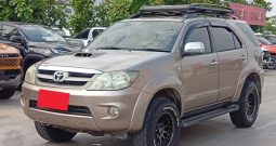 TOYOTA 4WD 2007 3.0V AT FORTUNER BROWN  5779