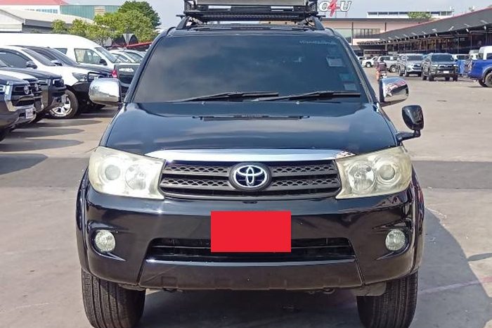 TOYOTA 2WD 2011 2.7V AT FORTUNER BLACK  2089 full