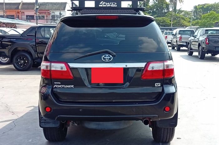 TOYOTA 2WD 2011 2.7V AT FORTUNER BLACK  2089 full