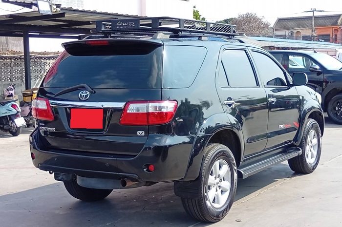 TOYOTA 2WD 2011 2.7V AT FORTUNER BLACK  2089 full