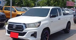 REVO 2WD 2019 2.4E MT SMART CAB WHITE  2089