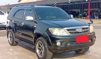 TOYOTA 4WD 2005 2.7V AT FORTUNER BLACK  4390 full