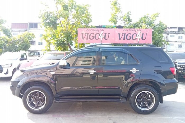 TOYOTA 4WD 2005 2.7V AT FORTUNER BLACK  4390 full