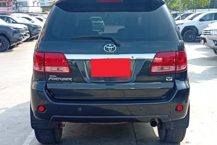 TOYOTA 4WD 2005 2.7V AT FORTUNER BLACK  4390 full