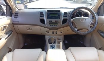 TOYOTA 4WD 2005 2.7V AT FORTUNER BLACK  4390 full