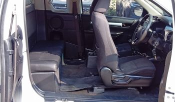 REVO 2WD 2016 2.4J MT SMART CAB WHITE  876 full