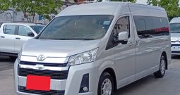 TOYOTA 2020 2WD 2.8 MT COMMUTER SILVER  1377