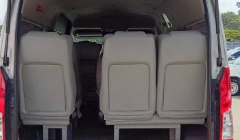 TOYOTA 2020 2WD 2.8 MT COMMUTER SILVER  1377 full