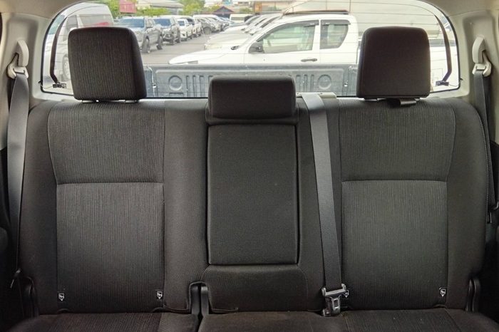 REVO PRE 2021 2.4 ENTRY AT DOUBLE CAB SILVER  9433 full