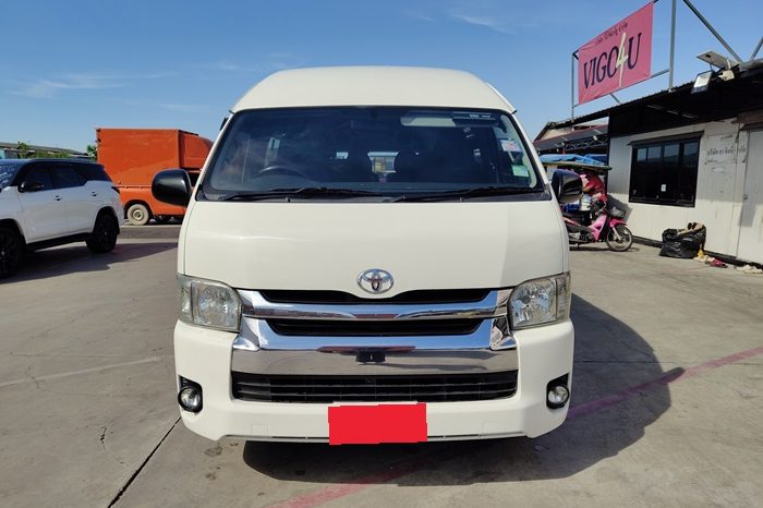 TOYOTA 2WD 2019 2.7 MT COMMUTER WHITE  4922 full