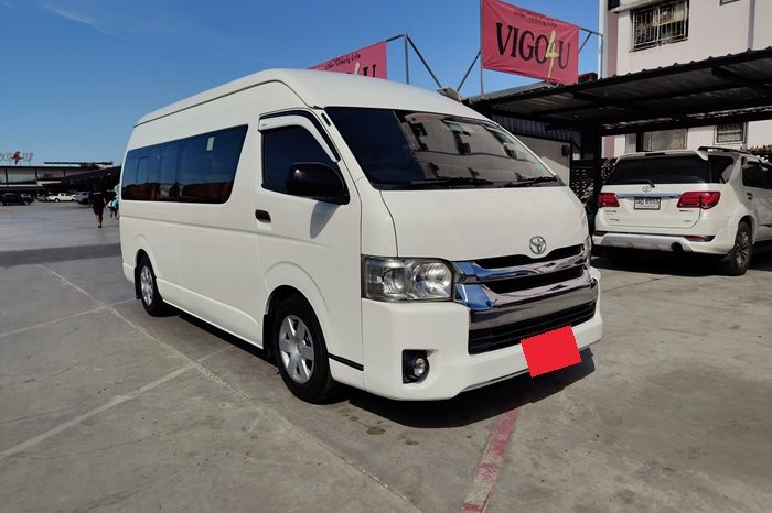 TOYOTA 2WD 2019 2.7 MT COMMUTER WHITE  4922 full