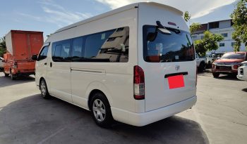 TOYOTA 2WD 2019 2.7 MT COMMUTER WHITE  4922 full