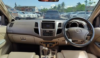 TOYOTA 4WD 2005 2.7V AT FORTUNER SILVER  151 full
