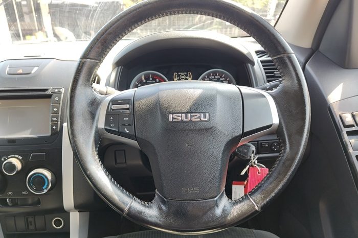 ISUZU 4WD 2019 3.0 MT DOUBLE CAB SILVER  2267 full