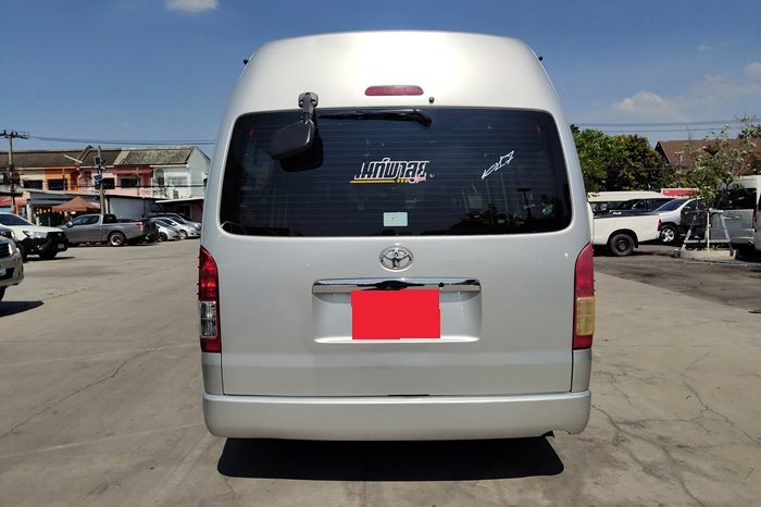 TOYOTA 2WD 2019 3.0 MT COMMUTER SILVER  7138 full