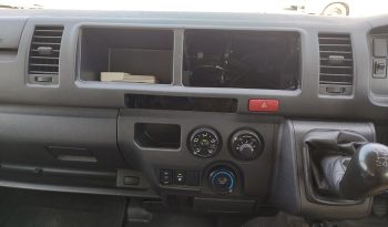 TOYOTA 2WD 2019 3.0 MT COMMUTER SILVER  7138 full