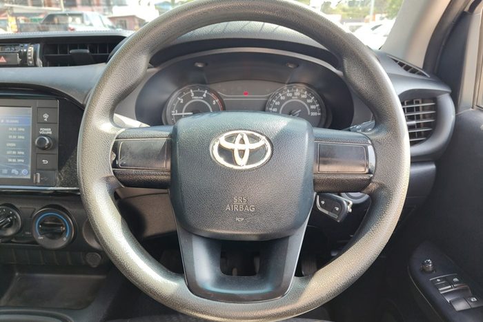 REVO 2WD 2022 2.4 ENTRY MT SMART CAB WHITE  2334 full