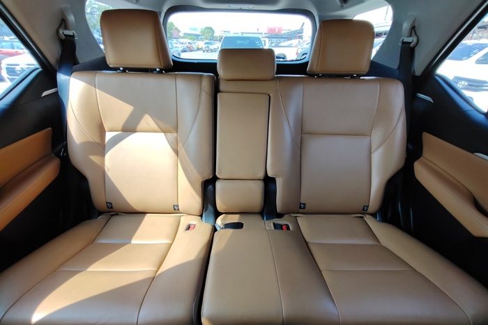 TOYOTA 4WD 2015 2.8V AT FORTUNER BLACK  8641 full