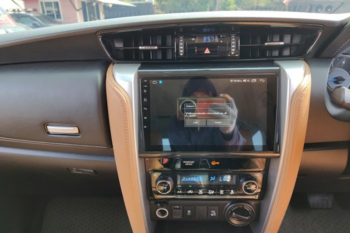 TOYOTA 4WD 2015 2.8V AT FORTUNER BLACK  8641 full