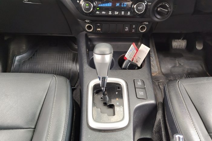 REVO 4WD 2021 2.8 HIGHT AT DOUBLE CAB SILVER  6931 full
