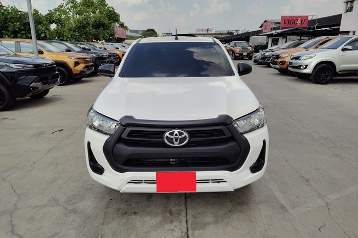 REVO 2WD 2022 2.4 ENTRY MT STANDARD WHITE  8271 full