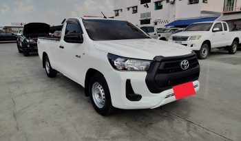 REVO 2WD 2022 2.4 ENTRY MT STANDARD WHITE  8271 full