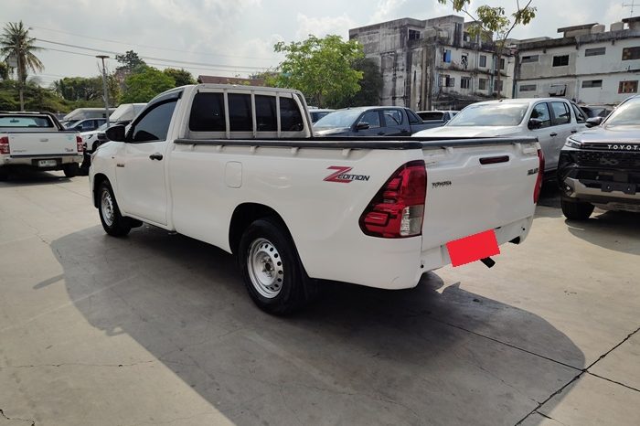 REVO 2WD 2022 2.4 ENTRY MT STANDARD WHITE  8271 full