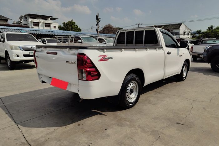 REVO 2WD 2022 2.4 ENTRY MT STANDARD WHITE  8271 full