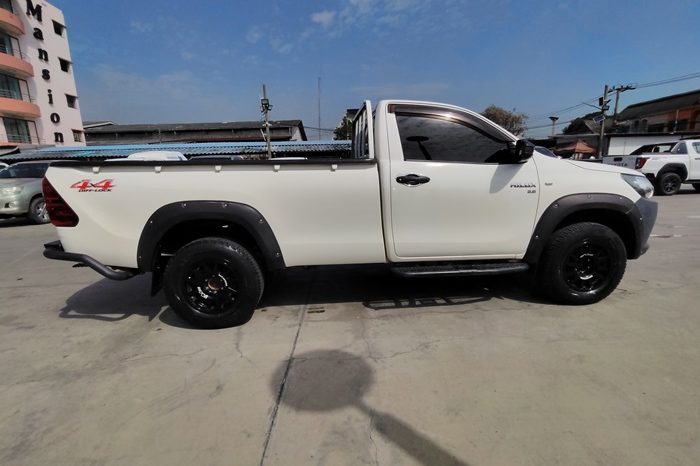 REVO 4WD 2019 2.8J MT STANDARD WHITE  8465 full