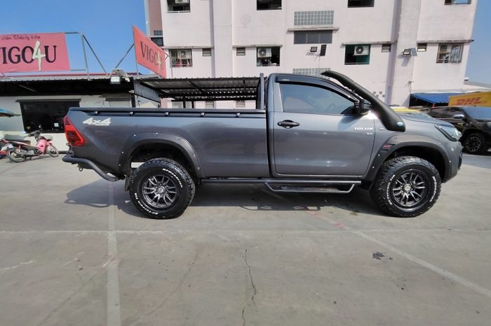 REVO 4WD 2019 2.8J MT STANDARD DARK GREY  8778 full