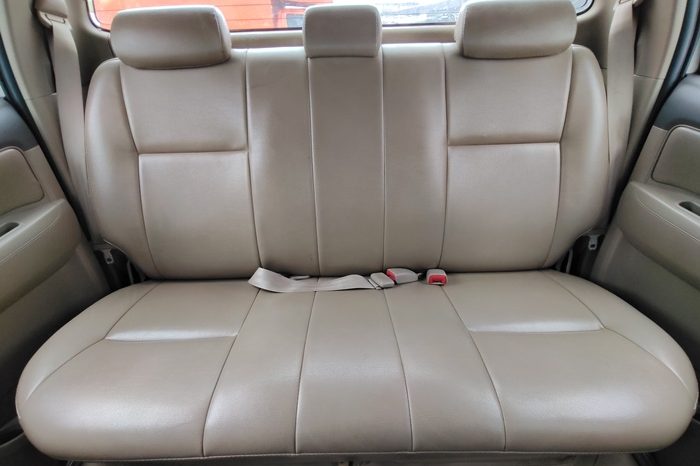 VIGO 4WD 2013 2.5E MT DOUBLE CAB WHITE  7633 full