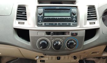 VIGO 4WD 2013 2.5E MT DOUBLE CAB WHITE  7633 full