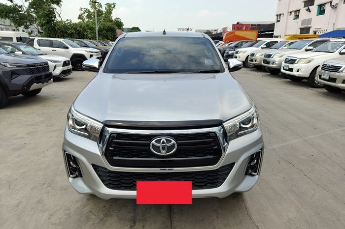 REVO PRE 2019 2.4E AT DOUBLE CAB SILVER  5717 full
