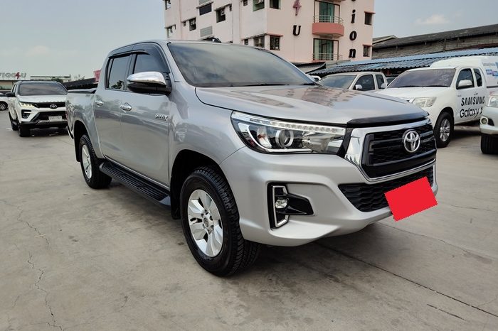 REVO PRE 2019 2.4E AT DOUBLE CAB SILVER  5717 full