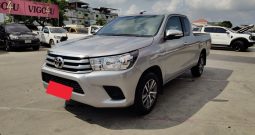 REVO 2WD 2017 2.4E MT SMART CAB SILVER  938