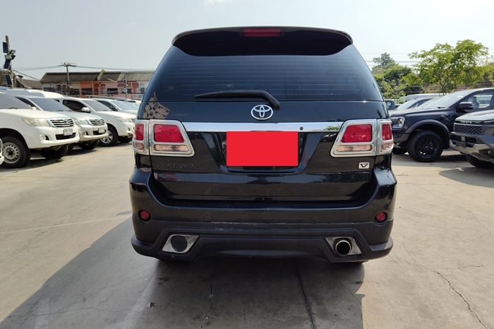 TOYOTA 4WD 2005 2.7V AT FORTUNER BLACK  99 full