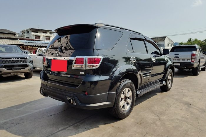 TOYOTA 4WD 2005 2.7V AT FORTUNER BLACK  99 full