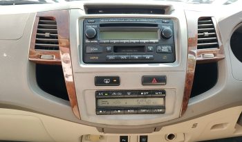 TOYOTA 4WD 2005 2.7V AT FORTUNER BLACK  99 full