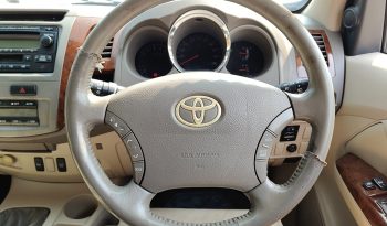 TOYOTA 4WD 2005 2.7V AT FORTUNER BLACK  99 full