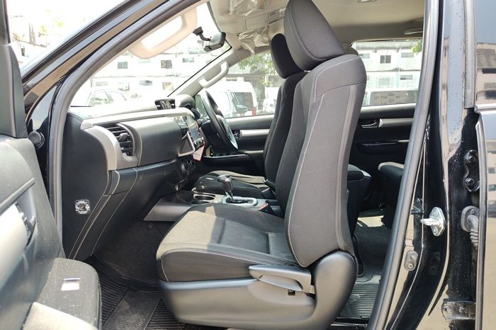 REVO PRE 2020 2.4 MID AT DOUBLE CAB BLACK  4908 full