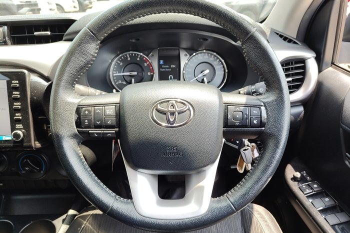 REVO PRE 2020 2.4 MID AT DOUBLE CAB BLACK  4908 full