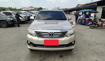 TOYOTA 4WD 2012 3.0V AT FORTUNER SILVER  9936 full